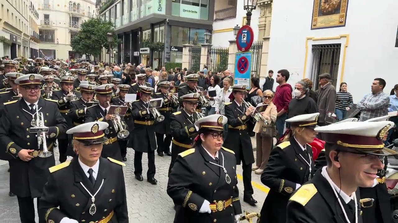 AM humildad Palma de Mallorca en el desfile de macro
