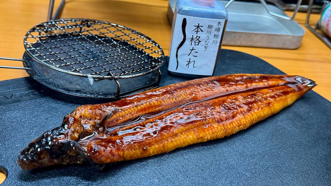 そのままだと生臭いスーパーで一番安かった外国産ウナギの蒲焼を多少マシにしてハイボールをキメるだけの動画