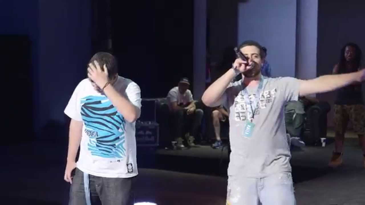 Arkano vs Klore - Semifinales - Semifinal Madrid - Red Bull Batalla de los Gallos 2014 (Oficial)