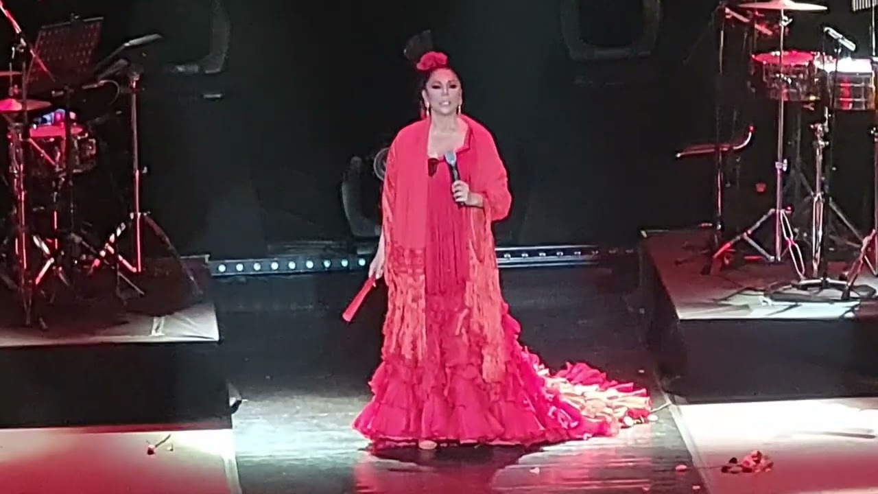 ISABEL PANTOJA / La Zarzamora / Luna Park Buenos Aires, Argentina 🇦🇷 / 24 mayo 2022. 
