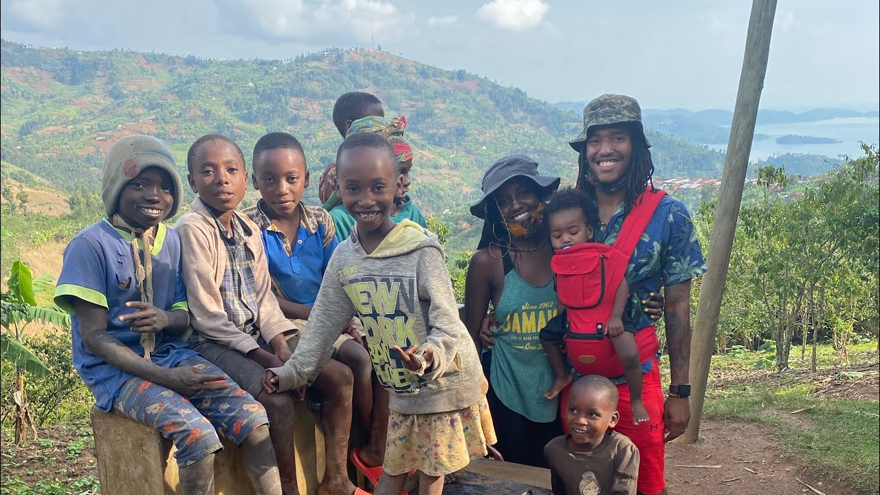 We hiked 15 miles along The Congo Nile Trail 😱