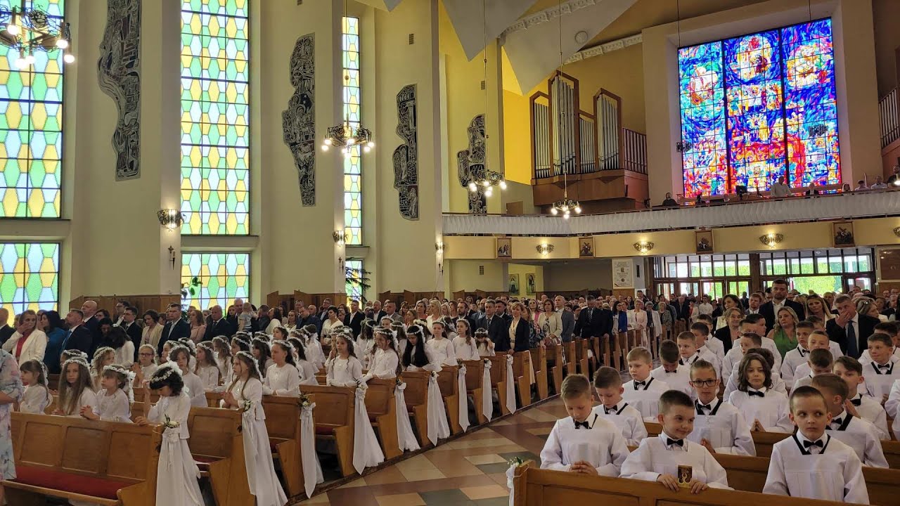 Pierwsza Komunia Święta w parafii Tarnobrzeg-Serbinów 2023 r. - Szkoła Podstawowa nr 10