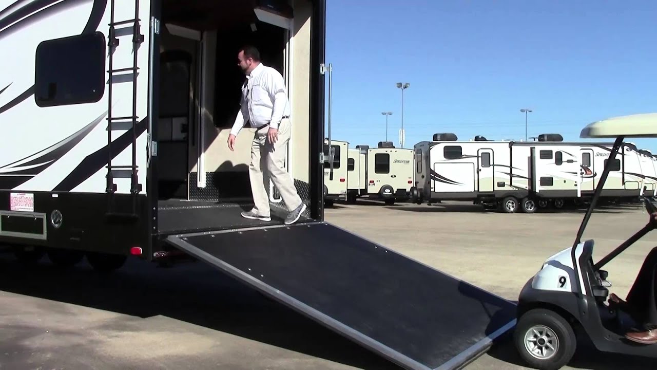 New 2015 Keystone Carbon 377 Fifth Wheel Toy Hauler RV - Holiday World
Katy, League City & Mesquite