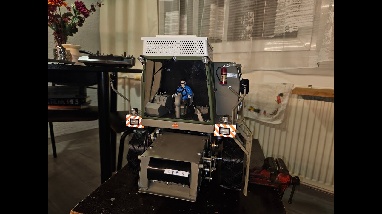 Kombajn Model E514 verze 1 Díl III