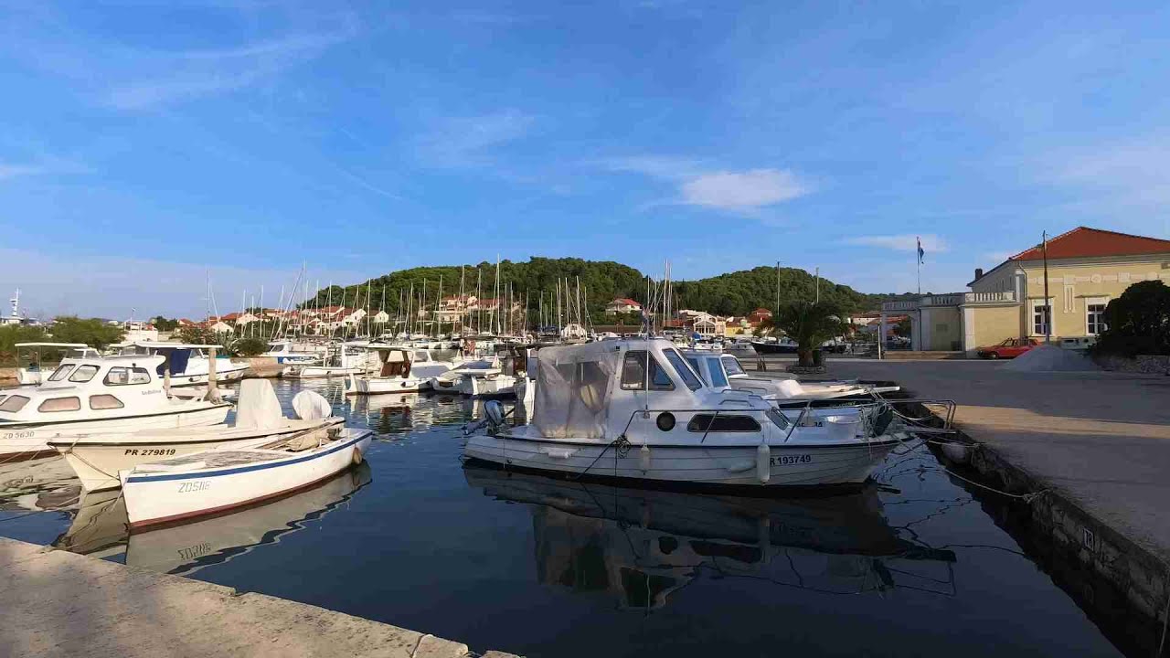 Kroatien-Törn / von Marina Sut zur Insel Iz in den Hafen Veli
