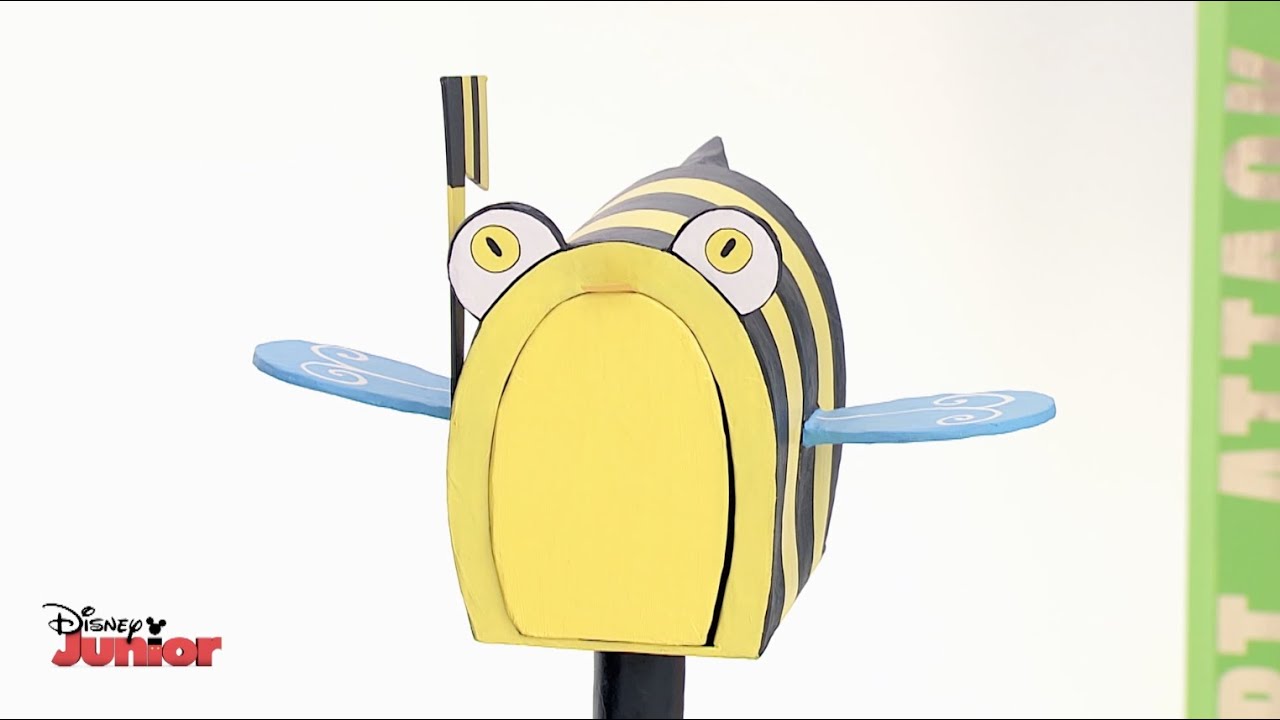 Art Attack - Bumble Bee Post Box - @disneykids