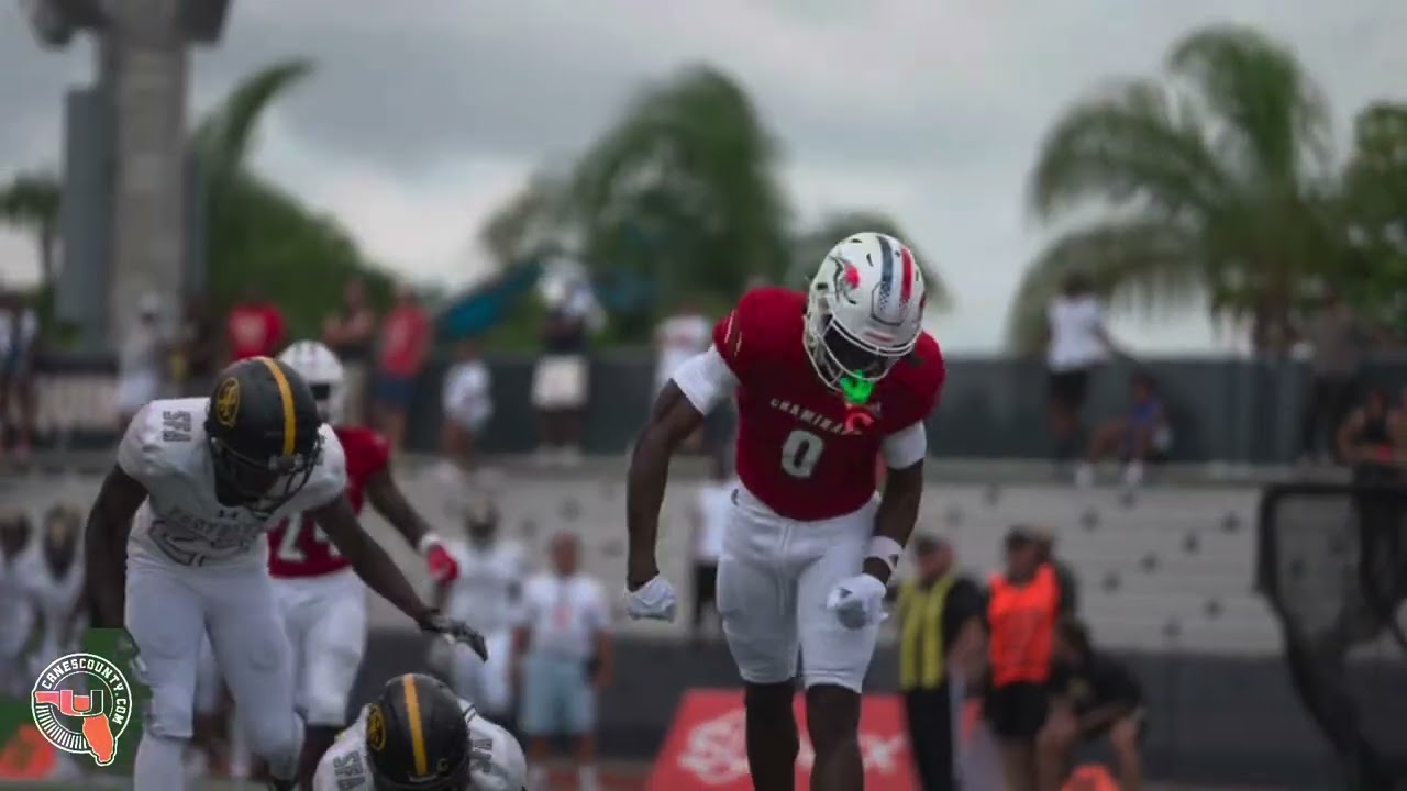 Zaquan Patterson, five-star Miami commit, makes big tackle on punt returner