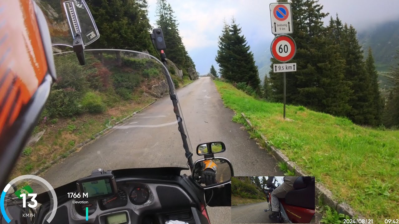 De weg naar de Göscheneralpsee Staudamm gereden vanaf het hotel met de GL1800 en de R1100RT