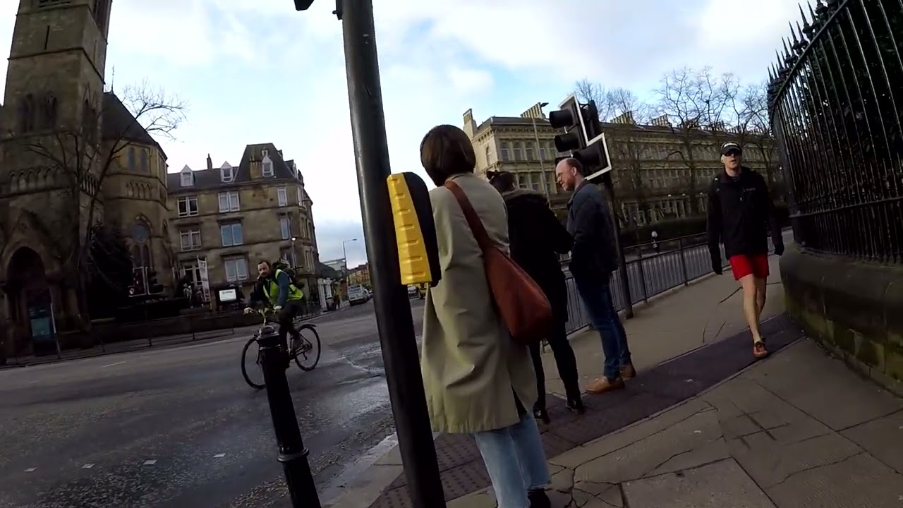 A Sunny Commute to the University of Glasgow's Gilmorehill Campus | February 2023