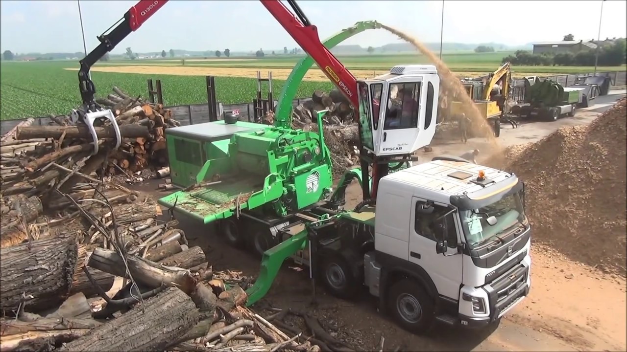 PEZZOLATO PTH 1400/1000 M - Cippatore a tamburo/Drum chipper powered by 800hp CAT autonomous engine.