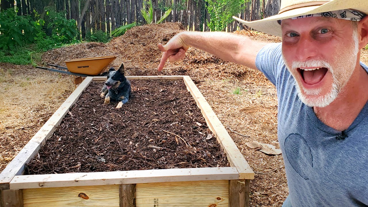 How To Fill A Raised Bed [EASY, ORGANIC PERMACULTURE]