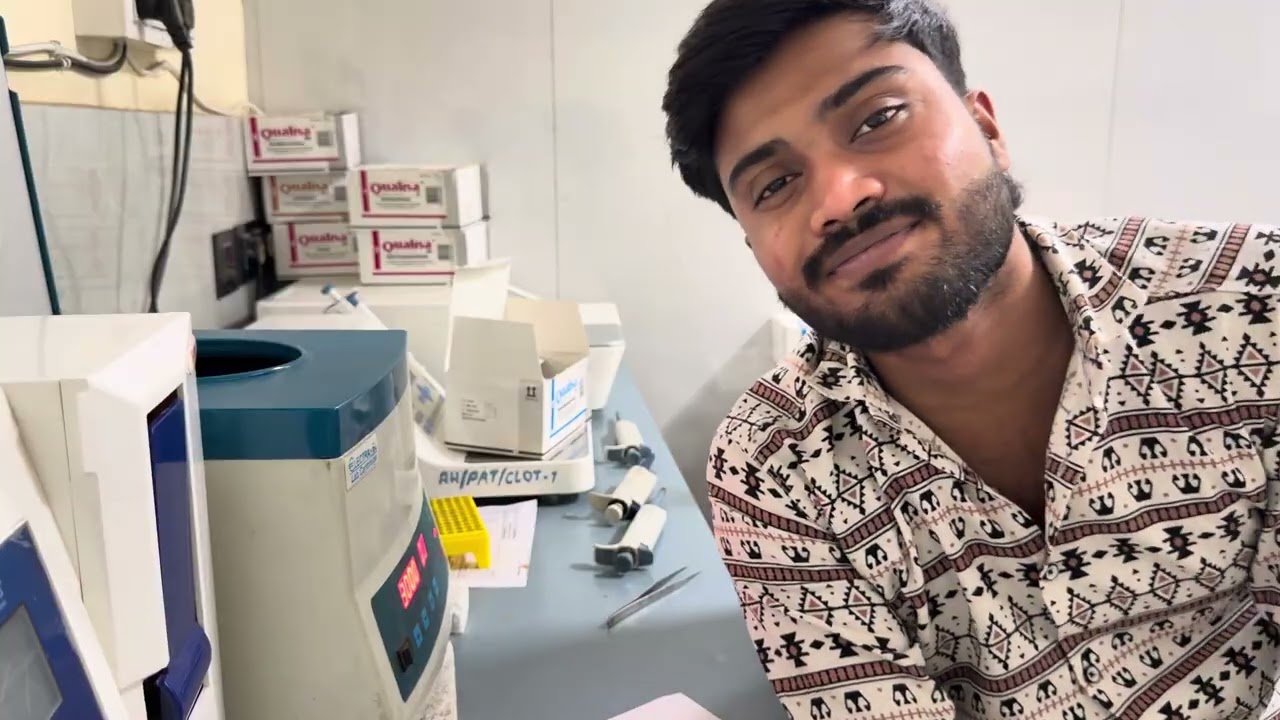 Aao aap bhi kha lo 