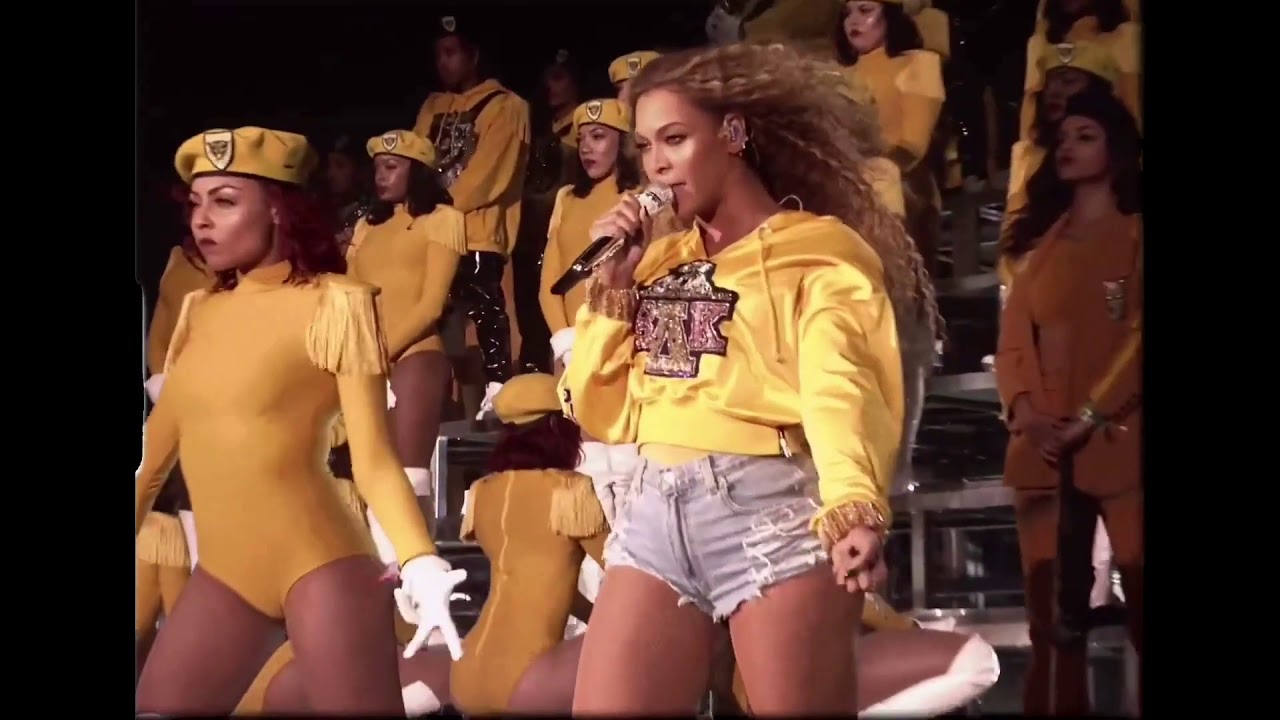 Beyonc&eacute; - Formation / Live Coachella