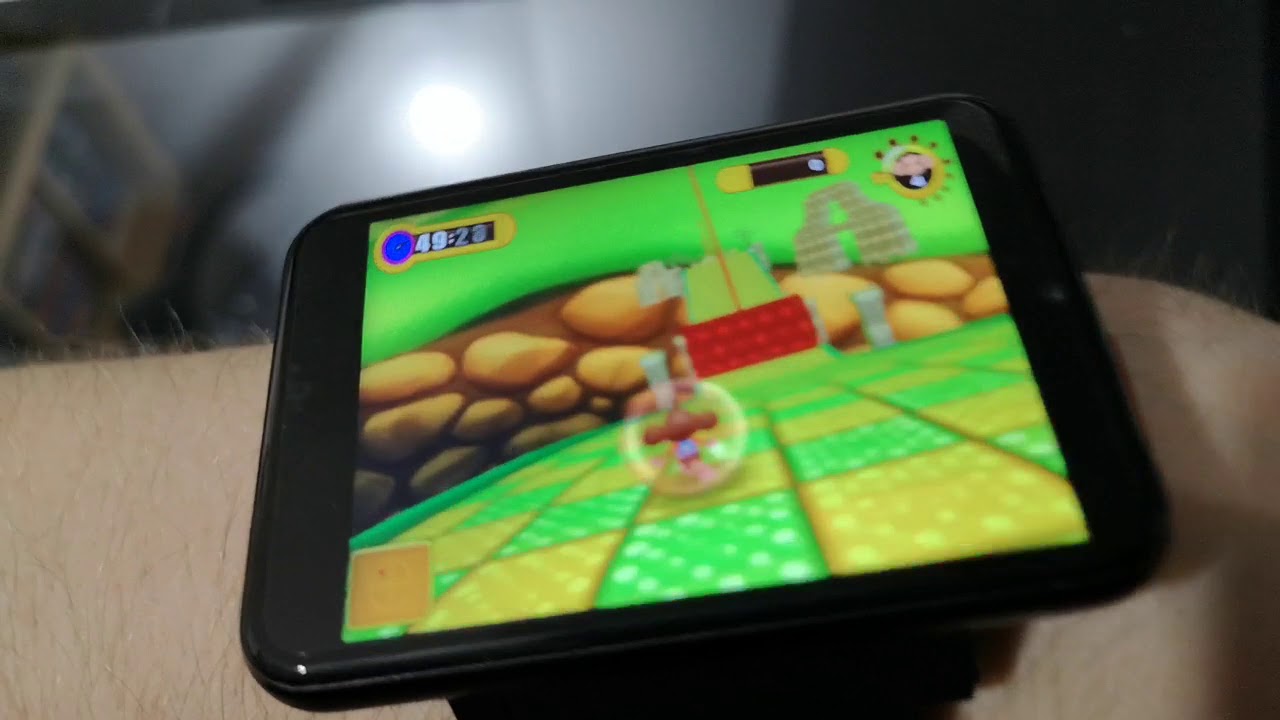 LEMT playing super monkey ball SE