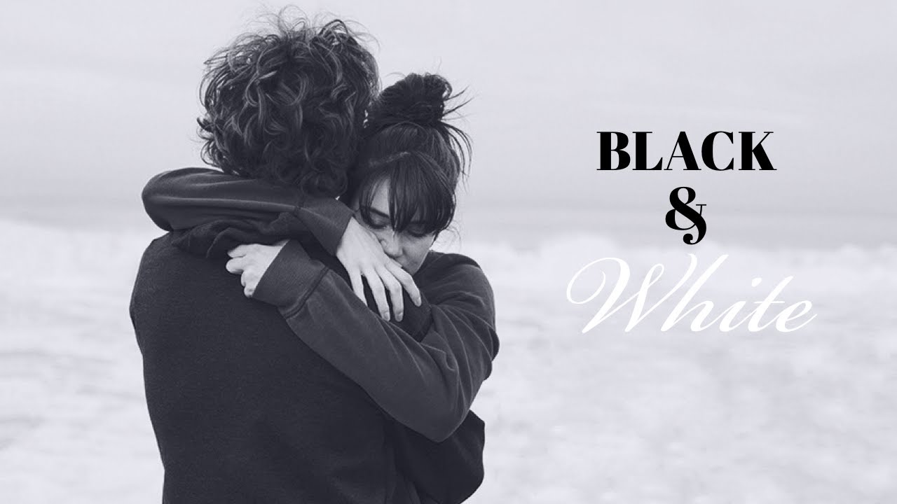 BLACK AND WHITE * Season 1 : Episode 1: roommates*