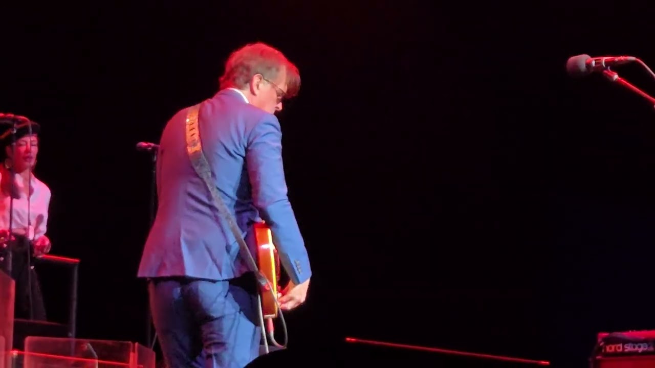 Joe Bonamassa  Happier Times 11/5/25   Toronto Great Canadian Resort Casino