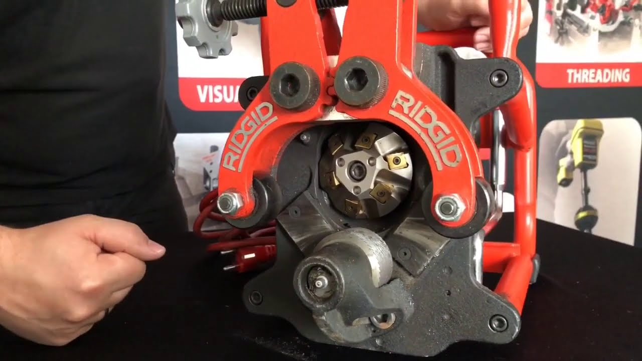 RIDGID Przenośna ukosowarka do rur B-500