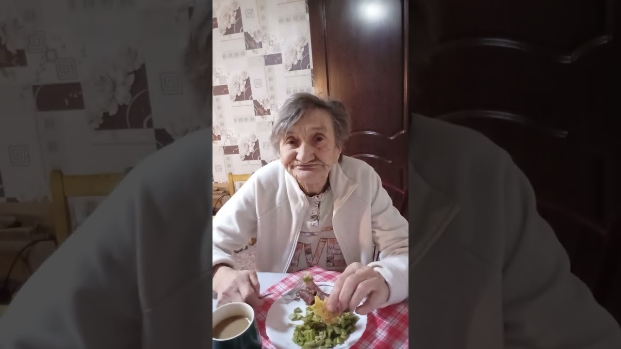 Зелёная фасольдомашние сосиски