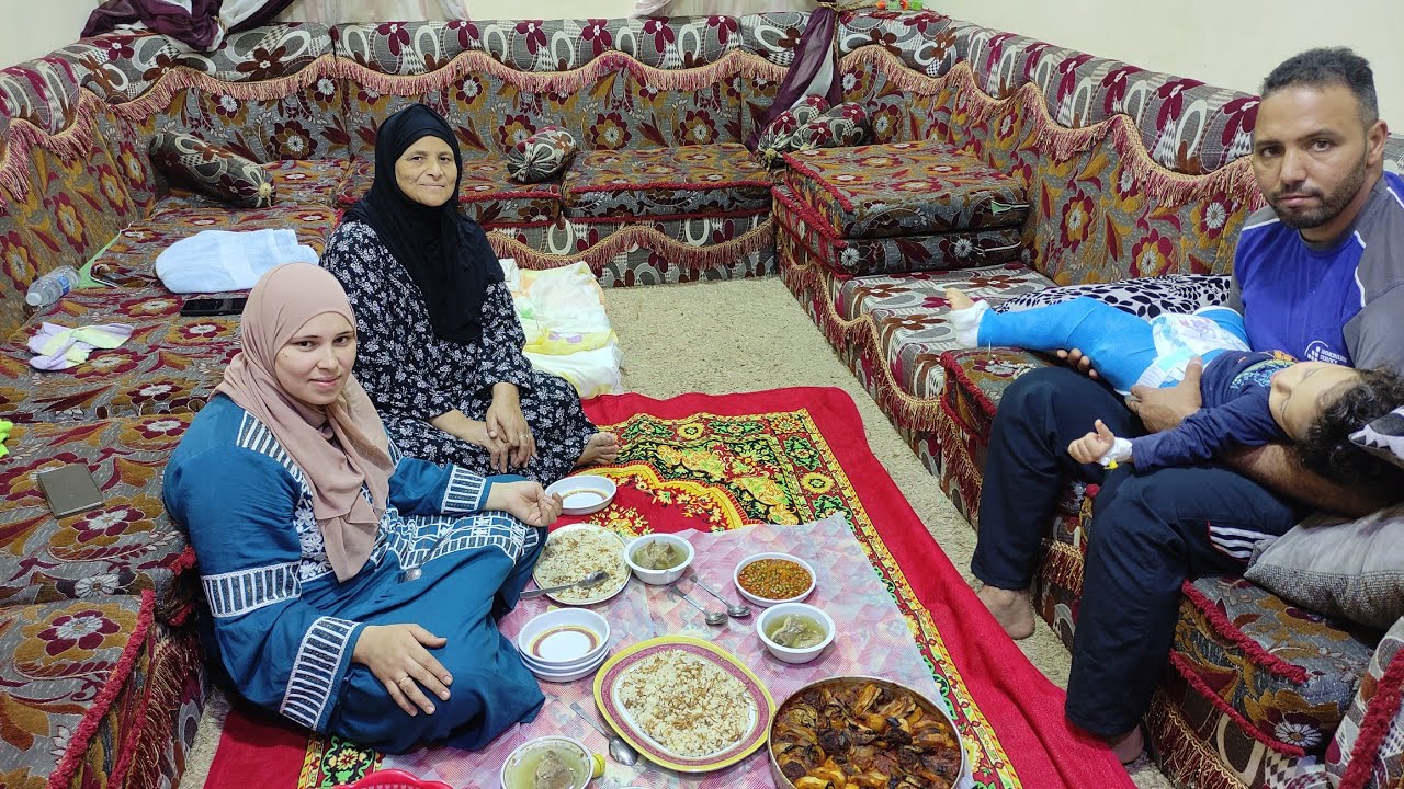 دخلت أهلى🤗وعزوتى عليه بالدنيا كلها وعملت لأمى🧕احلا غداء سريع ويشرف اخواتى👩‍❤️‍💋‍👩هما سندى بعد الله🤲#