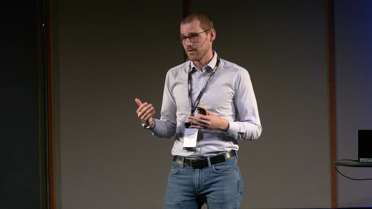 Hafslunds and my journey into the cloud med Niklas Dønåsen