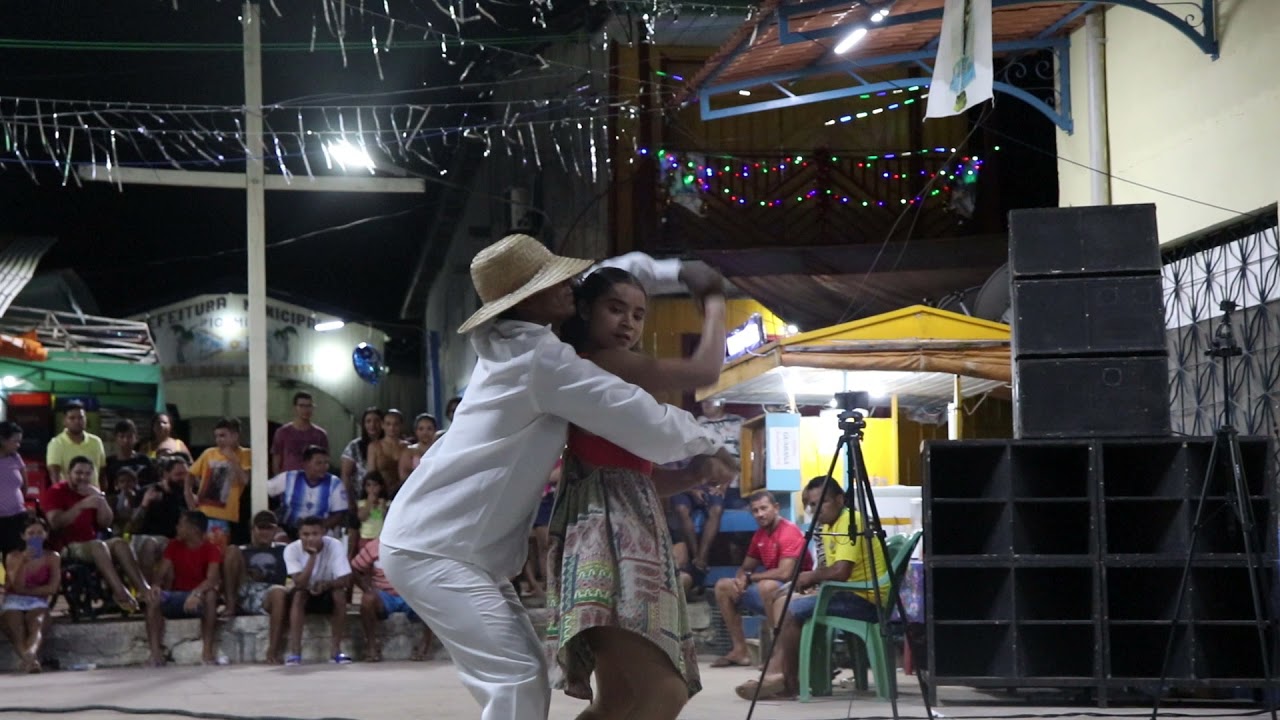 Dança boto namorador