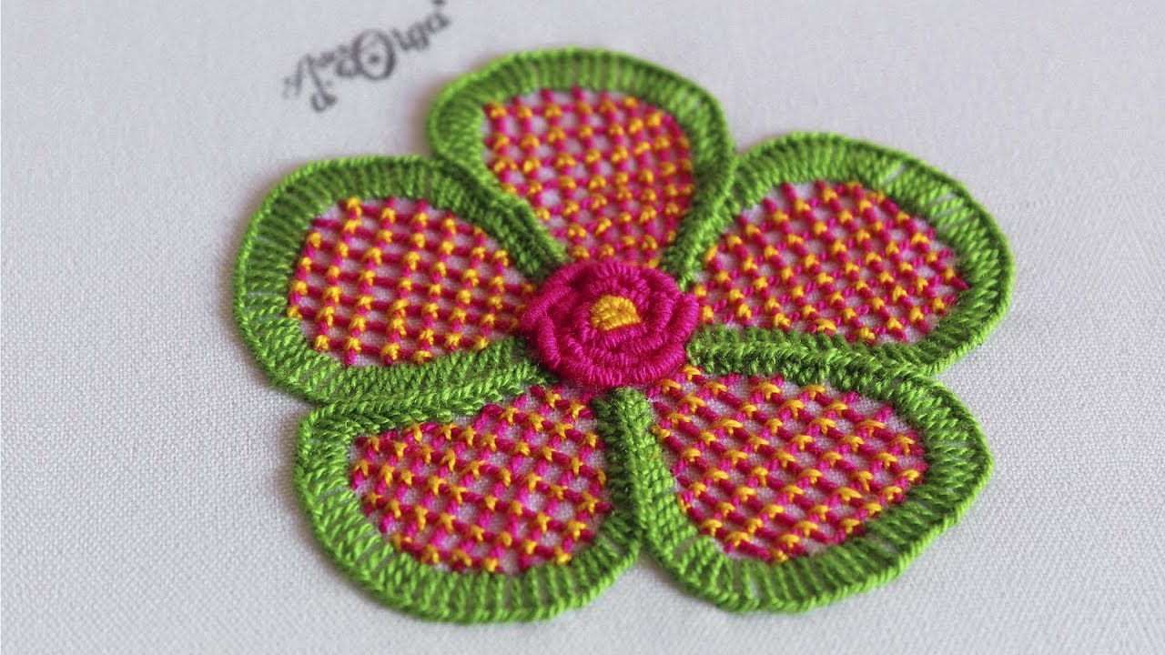Puntada para Bordar Flor de Fantasía