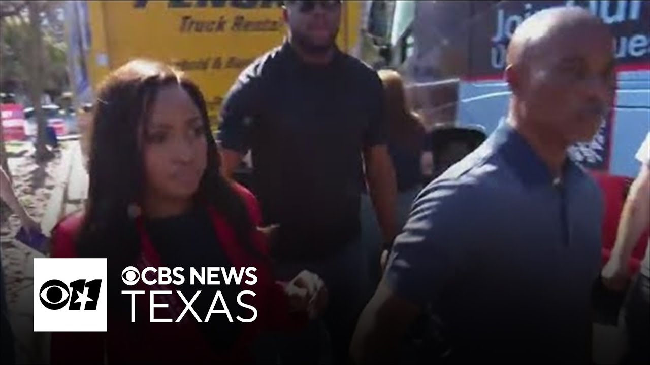 Jasmine Crockett calls to extend voting hours in Dallas County
