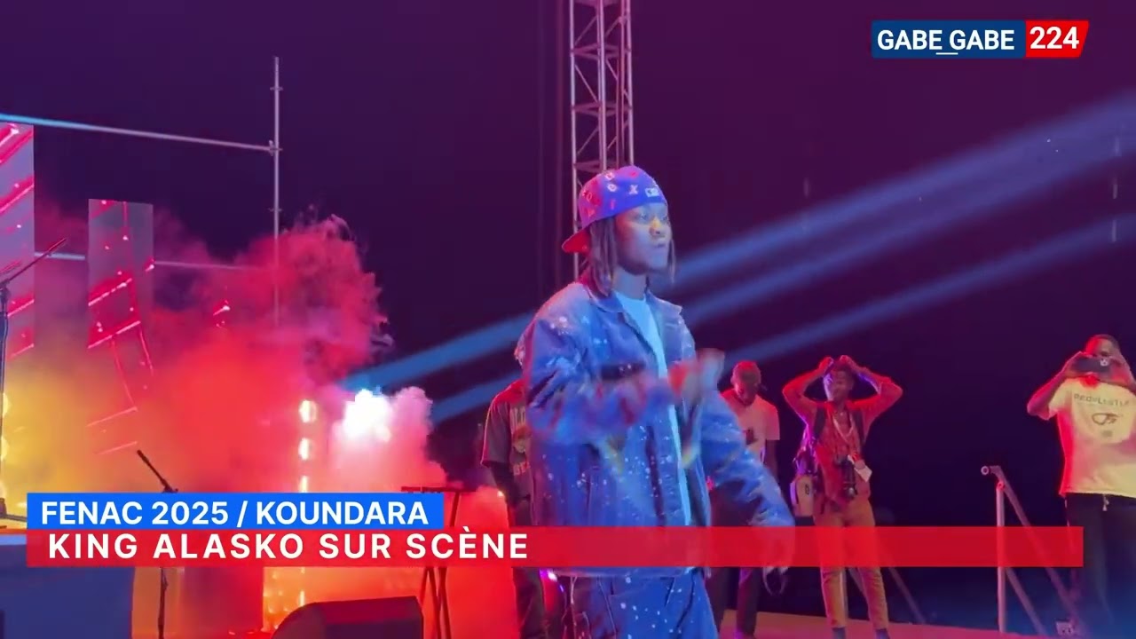 🎤 FENAC 2025 / Concert : Quand King Alasko rend hommage à Tamsir sur scène… frissons garantis 👏🇬🇳