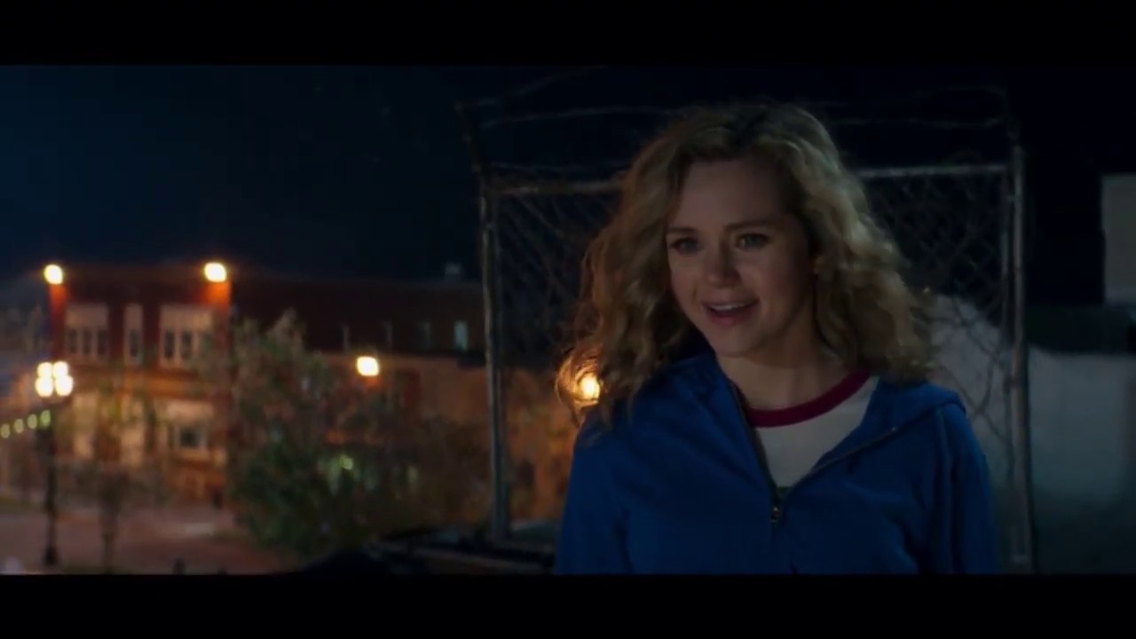 Stargirl Vs Brainwave - DC's Stargirl (2020) 1x01