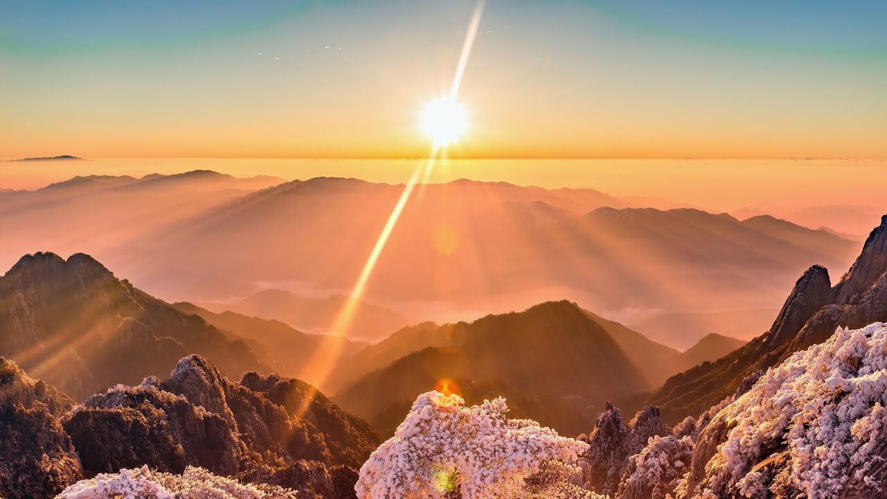 | Epic Inspirational Orchestral Music | 4K UHD VIDEO - The Call of the Mountains | Epic Motivation