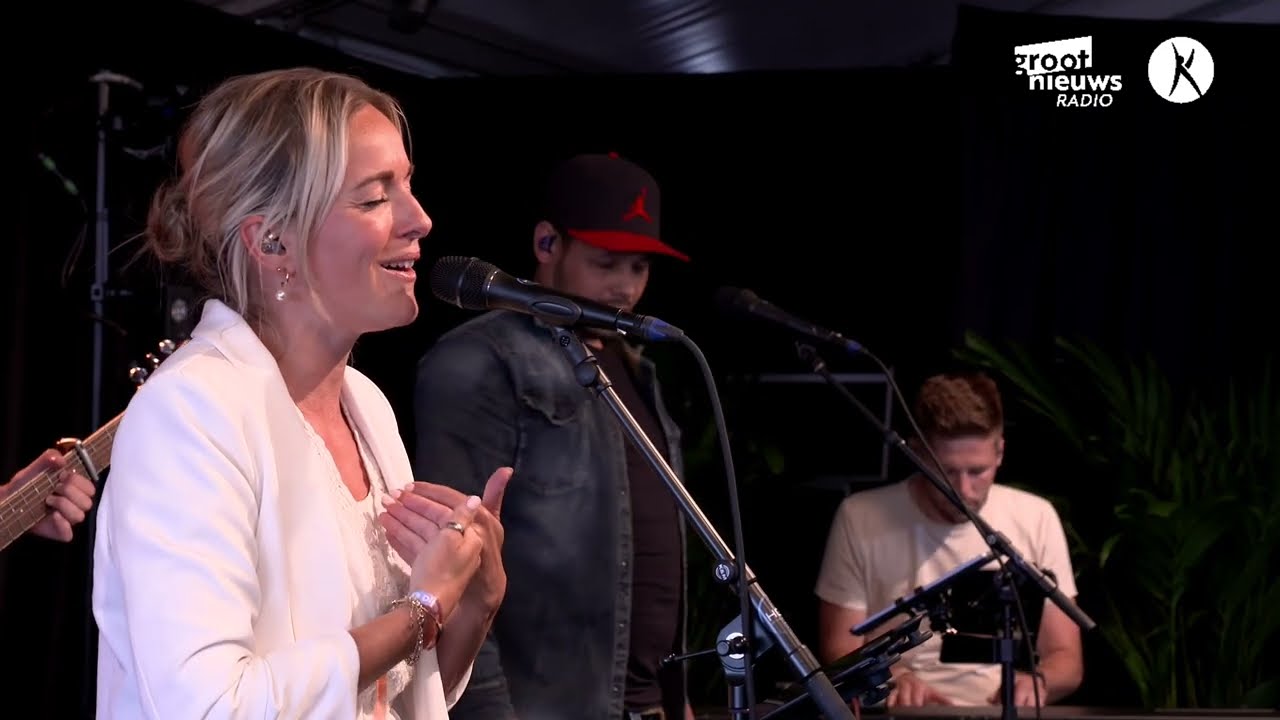 Eline Bakker - Geen Afstand | Pinksterconferentie 2022
