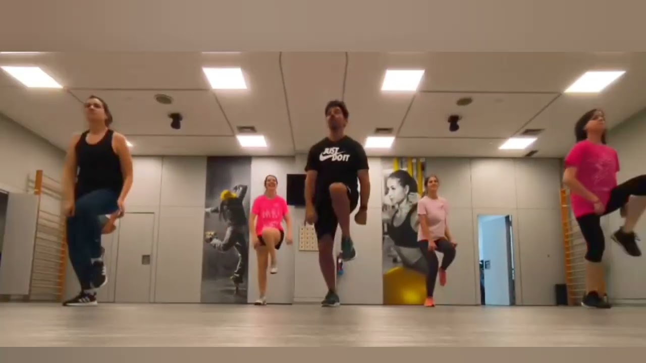 Dura -  Daddy Yankee - Coreografía 