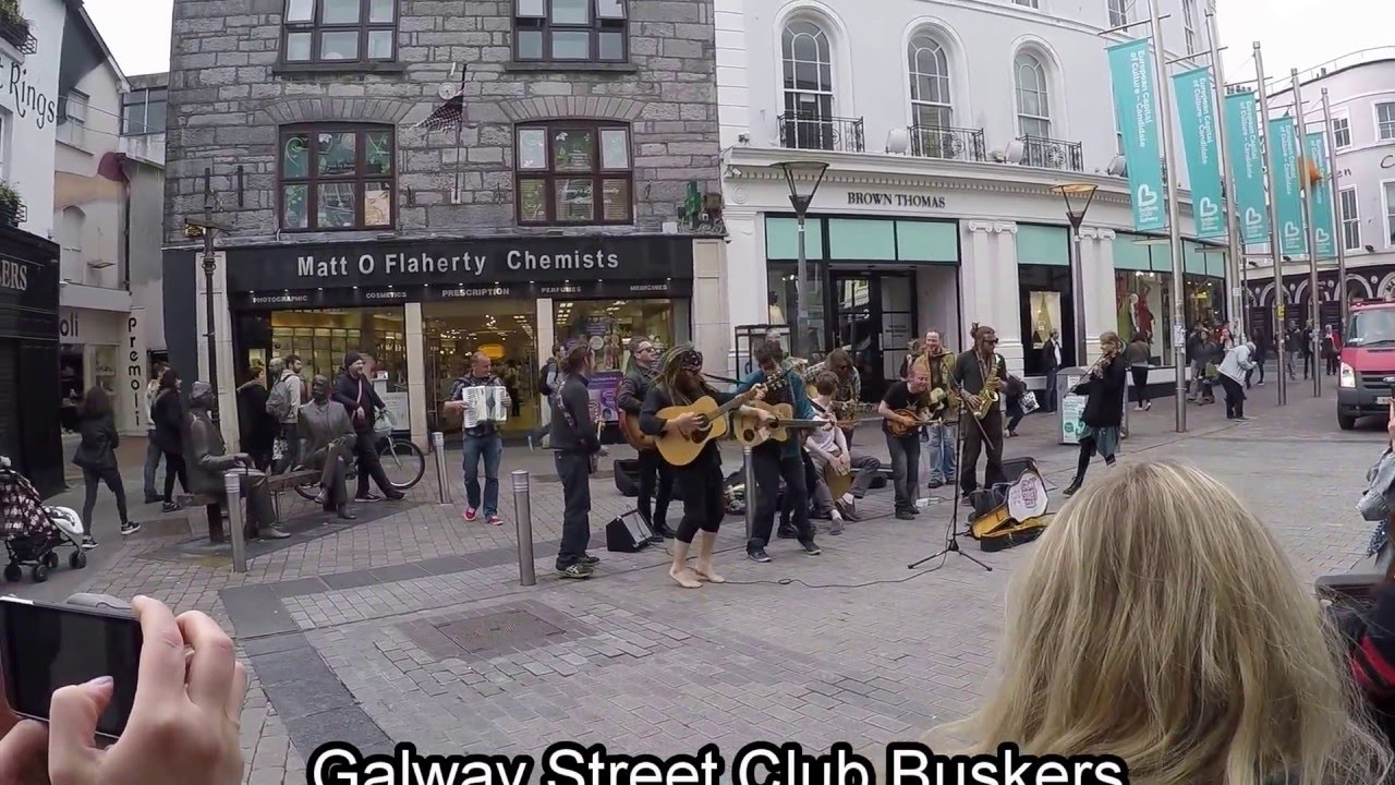 Galway Ireland/ walk Eyre Square To The Spanish Arch/Go Pro Hero 4 Silver