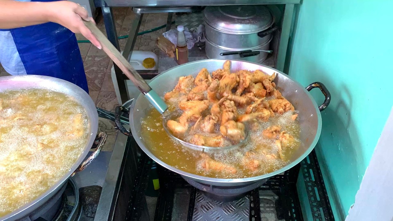 SARADO pa May PILA na | PATOK na Fried Chicken in Sta Ana Manila | FILIPINO STREET FOOD