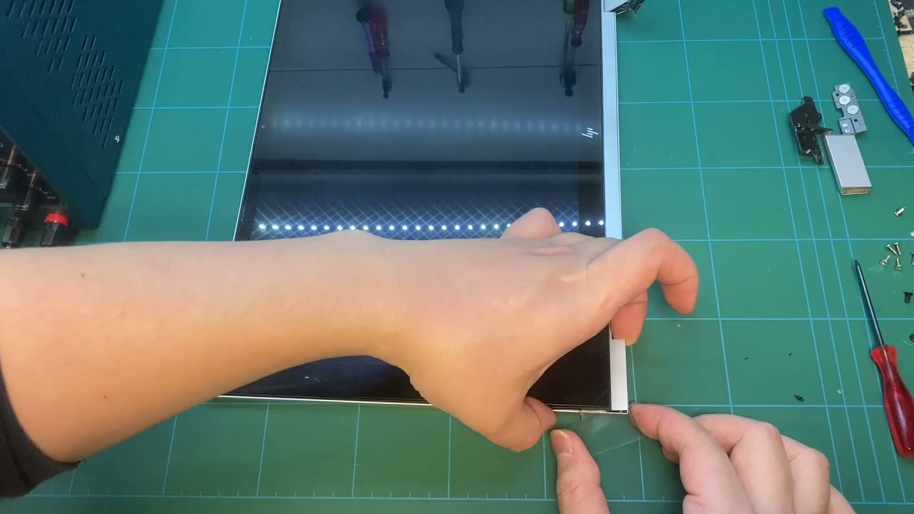 How to Replace a Touch Screen on a HP ENVY x360 15 (2020) 15-ed, screen disassembly