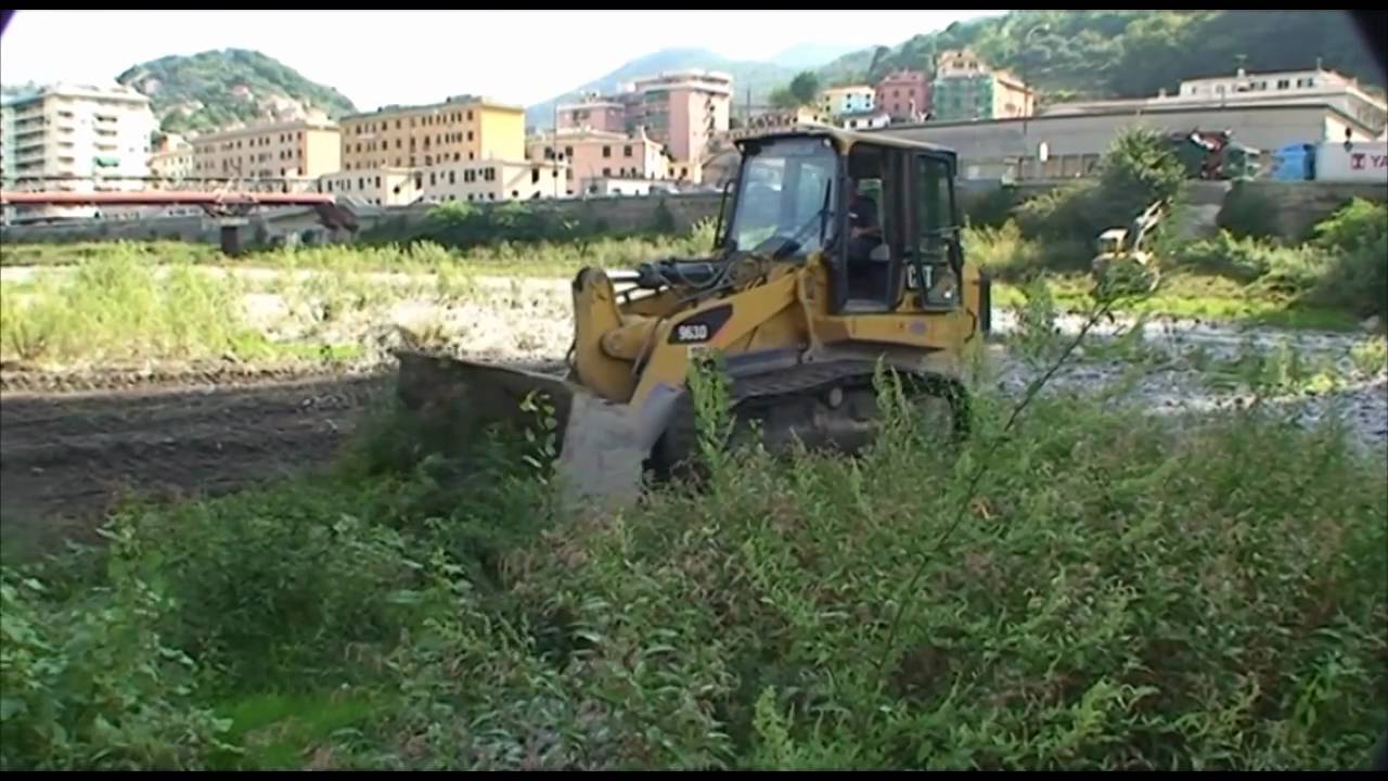 STRAORDINARIA GENOVA: Pulitura del Bisagno