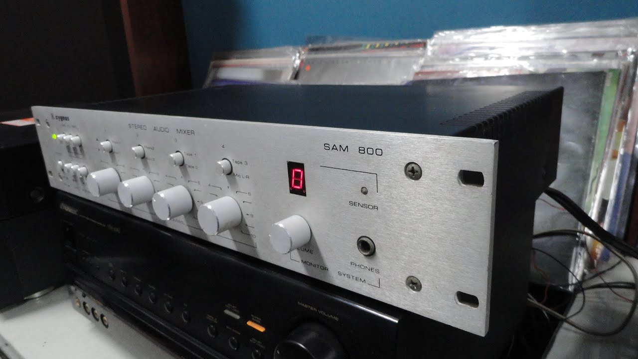 O Rei do Som - Mixer Cygnus SAM-800 Padrão Rack