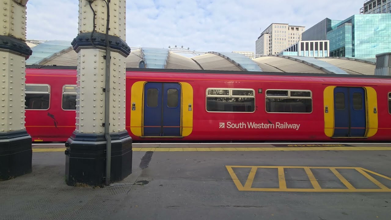 02/08/2025 | SWR | London Waterloo to R̶e̶a̶d̶i̶n̶g̶ Wokingham | Class 450 | 4K60