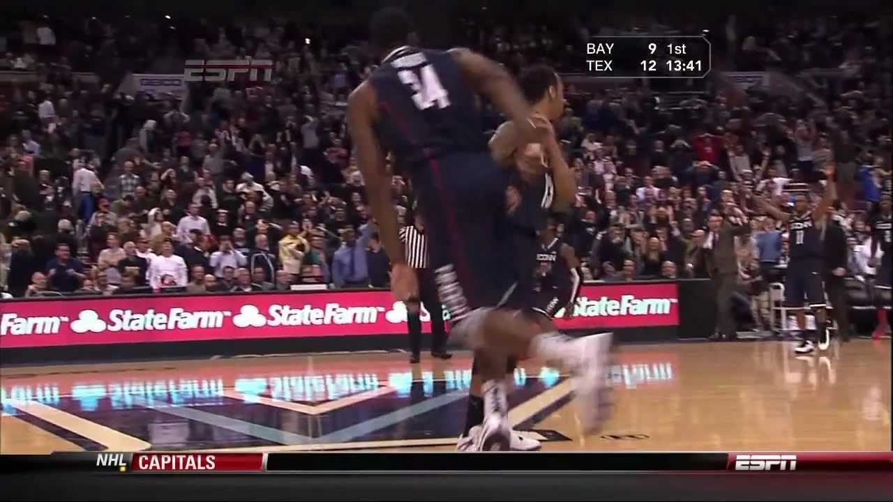 HD - UConn's Shabazz Napier Hits a 30 Foot Game Winner Against Villanova 2/20/12
