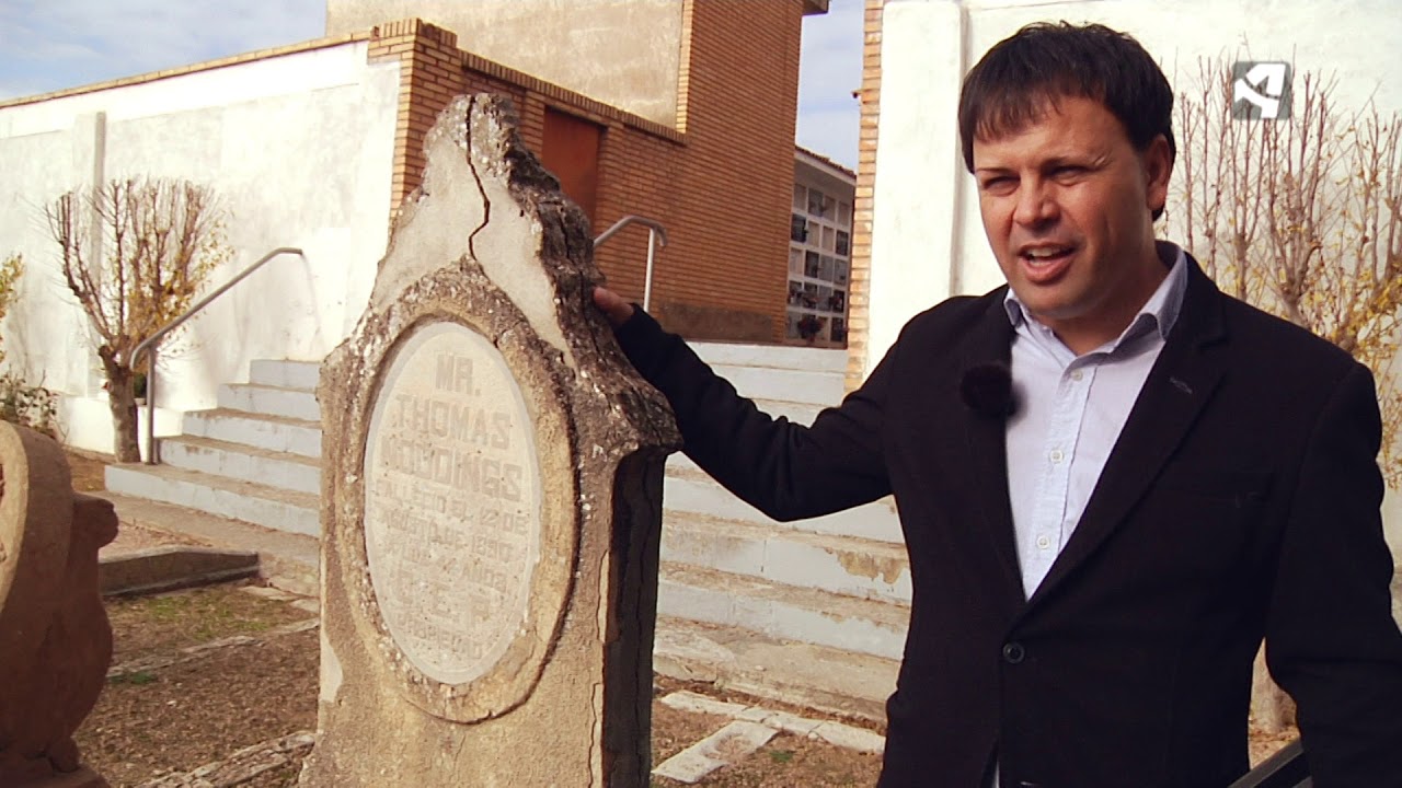 Más allá del silencio. El cementerio de Huesca.