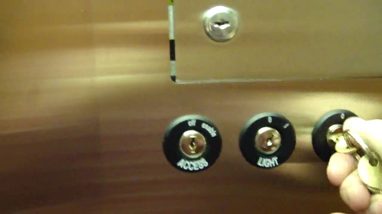 Otis Hydraulic Elevator @ The Summit Assisted Living Lynchburg VA with Christmas Surprise!