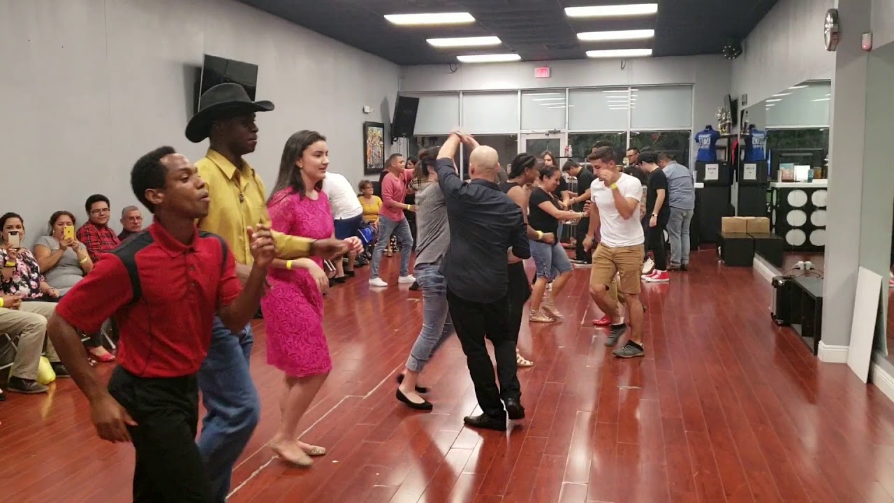 6/9/19 Bachata Con El Pelon Class - Social Dancing - Casino/Salsa