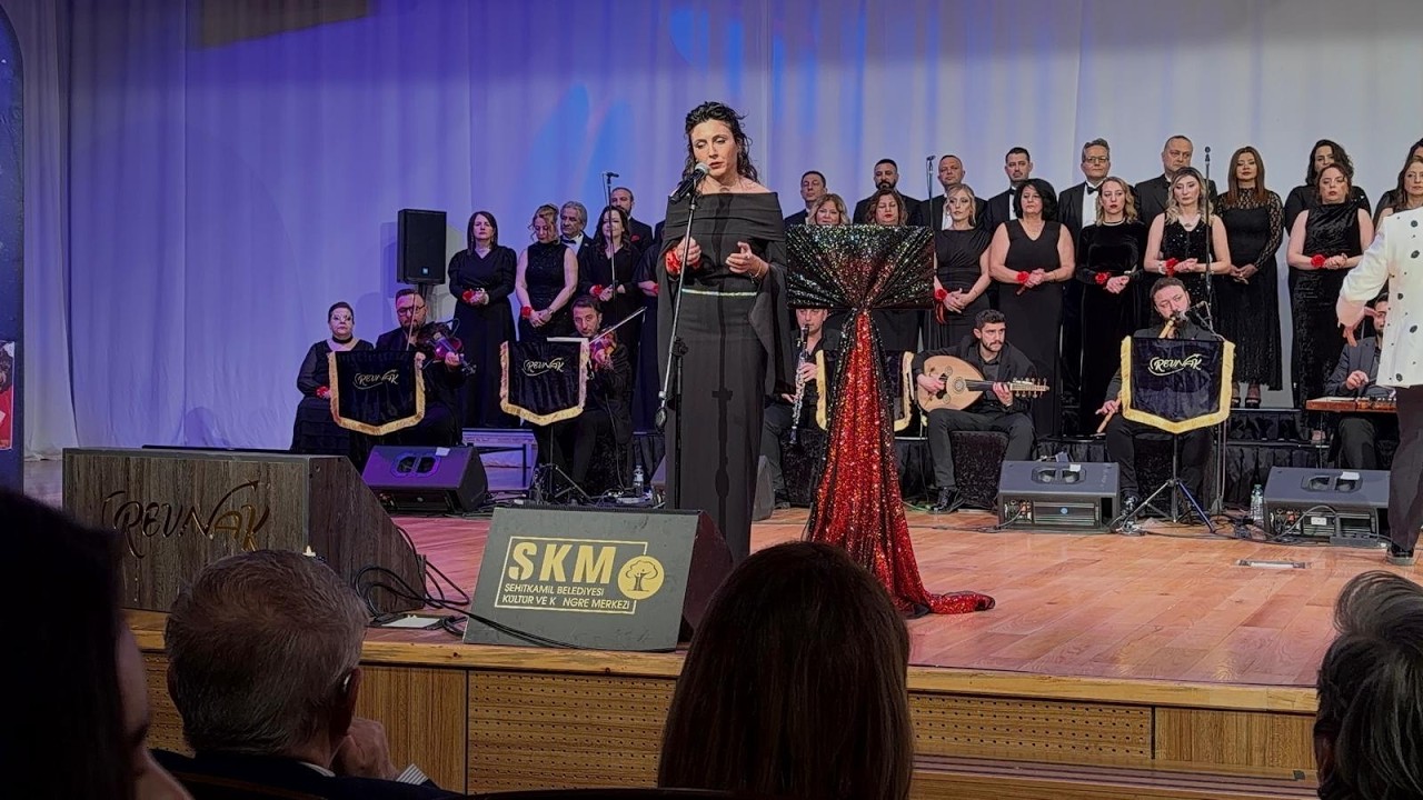 Dilhan KAZANCI Saymadım Kaç Yıl Oldu REVNAK KÜLTÜR VE SANAT DERNEĞİ