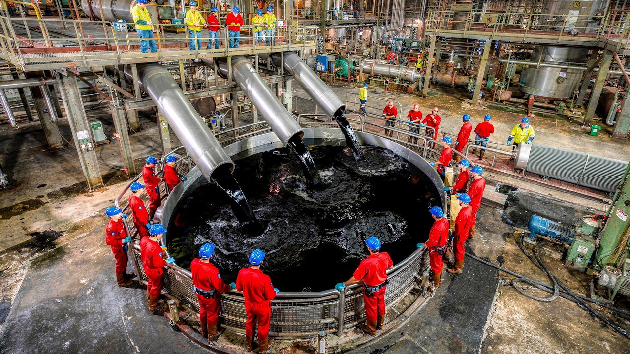 How America Actually Makes 26M Gallons Per Day | Real Oil Refinery (You’ve Never Seen This Before)