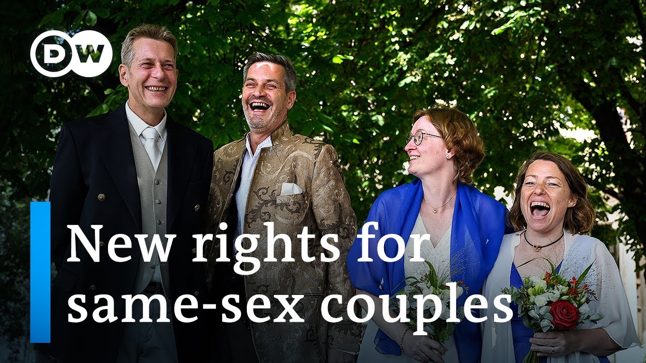 Switzerland's first same-sex couples get legally married | DW News