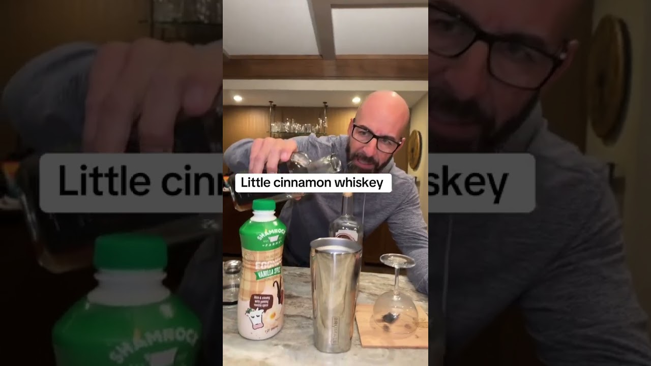 3-Ingredient Eggnog Cocktail 🥛🥚