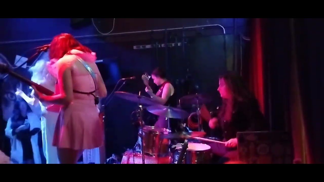 stepmom - Vampires (Get Lonely Too) Live 