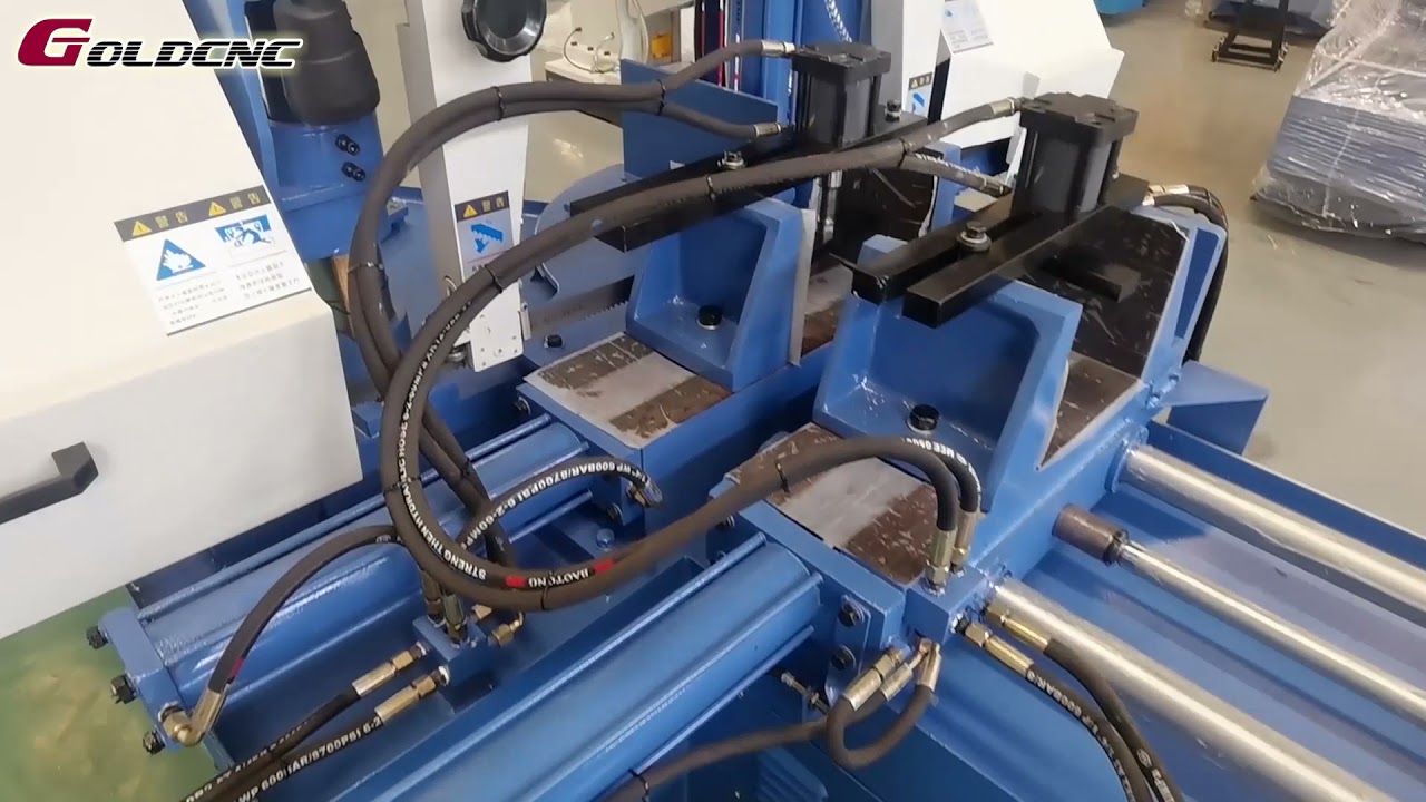 cnc bandsaw machine GZ4235X angle cutting band saw machine