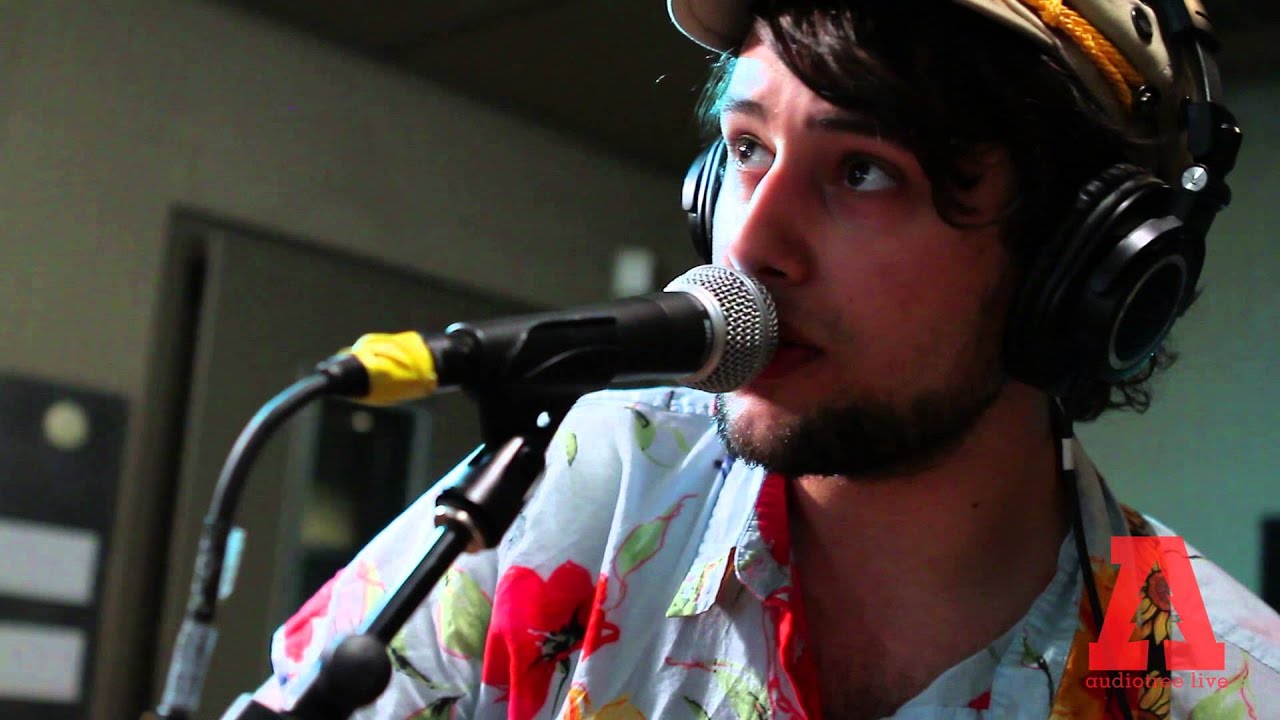 Joe Hertler & The Rainbow Seekers - The King is Dead - Audiotree Live