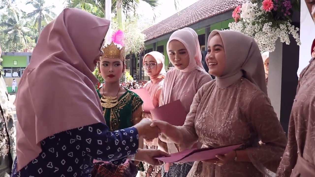 Penglepasan Siswa Kelas IX SMPN 1 Singorojo Tahun 2023